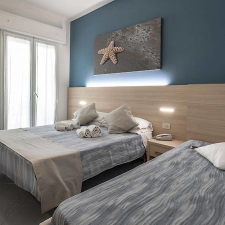 Hotel Esperia كاتوليكا المظهر الخارجي الصورة