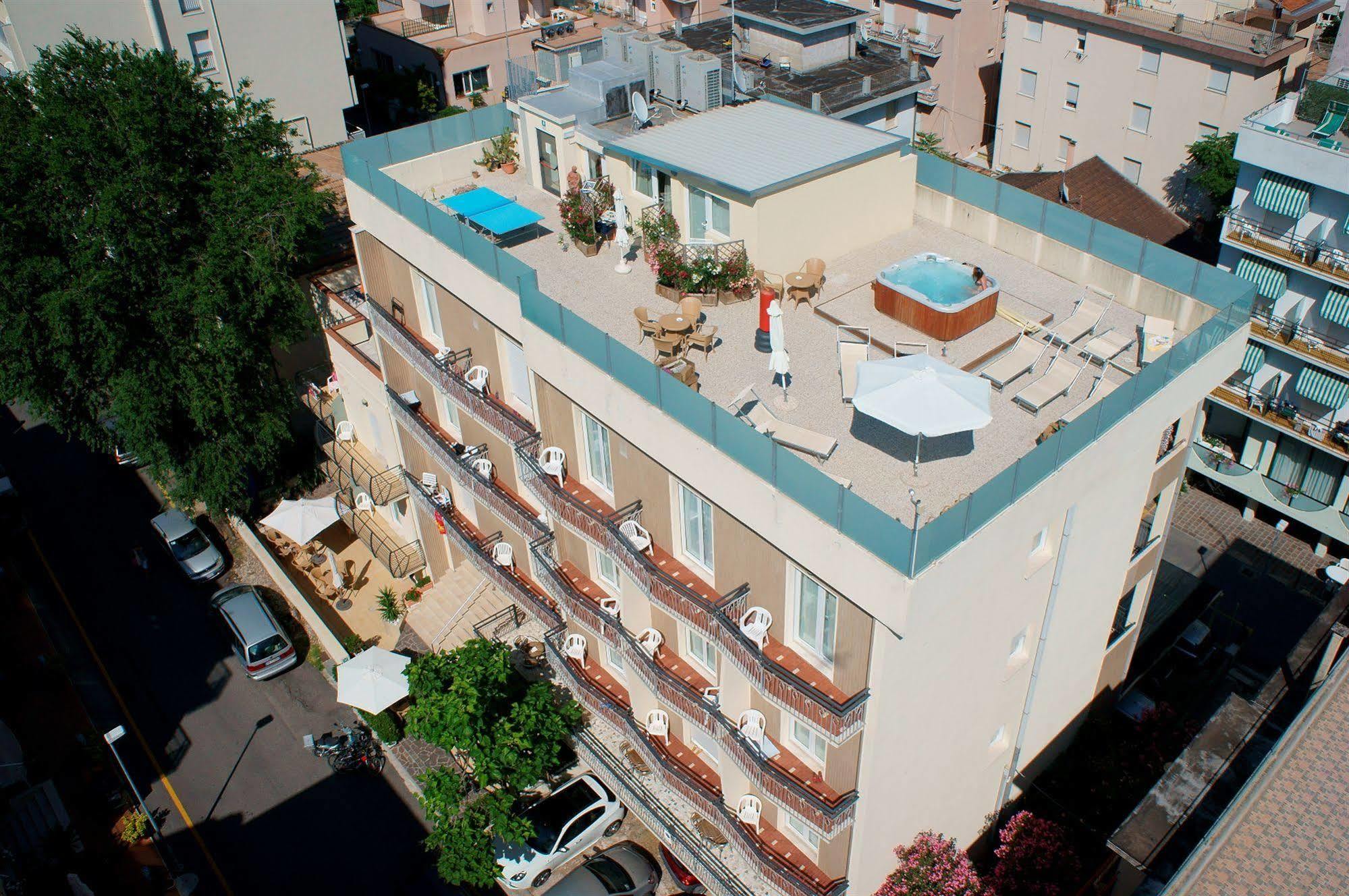 Hotel Esperia كاتوليكا المظهر الخارجي الصورة