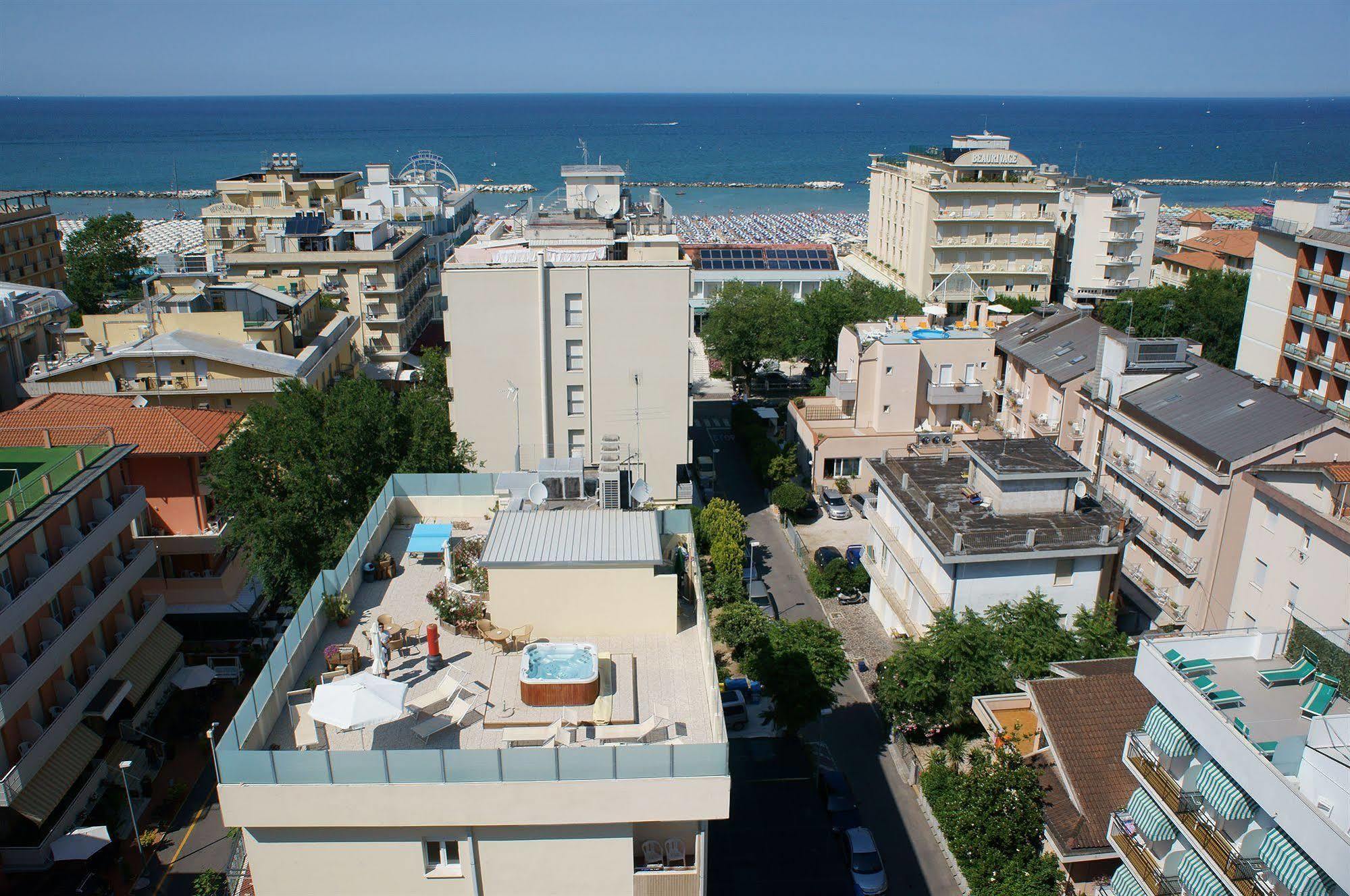 Hotel Esperia كاتوليكا المظهر الخارجي الصورة