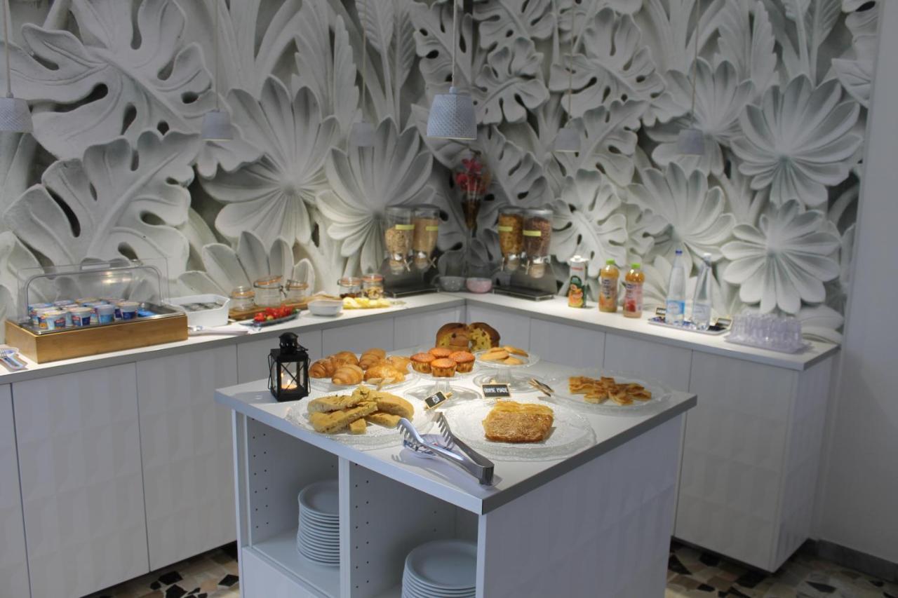 Hotel Esperia كاتوليكا المظهر الخارجي الصورة